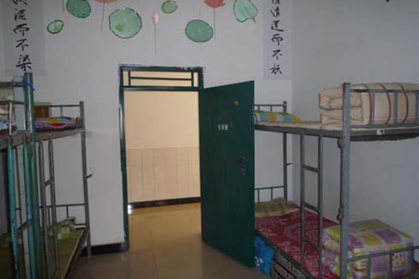 重庆商务高级技工学校宿舍条件
